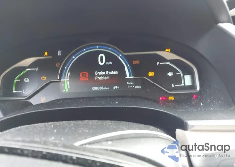 2018 Honda Clarity Plug-In Hybrid Touring from USA, damaged, VIN JHMZC5F3XJC001913